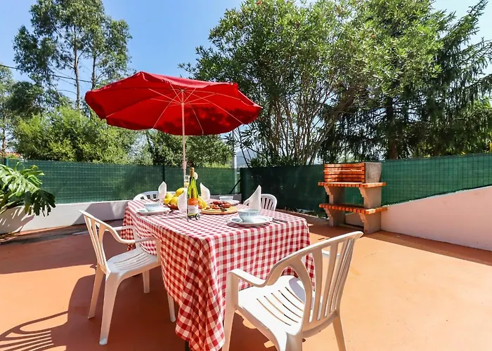 بيت للعطل Casa Do Azal *